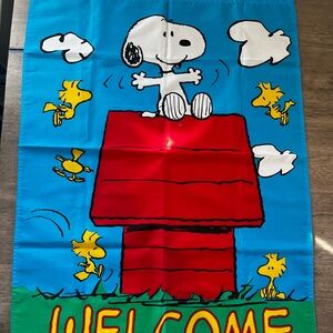 Peanuts Snoopy Welcome Flag